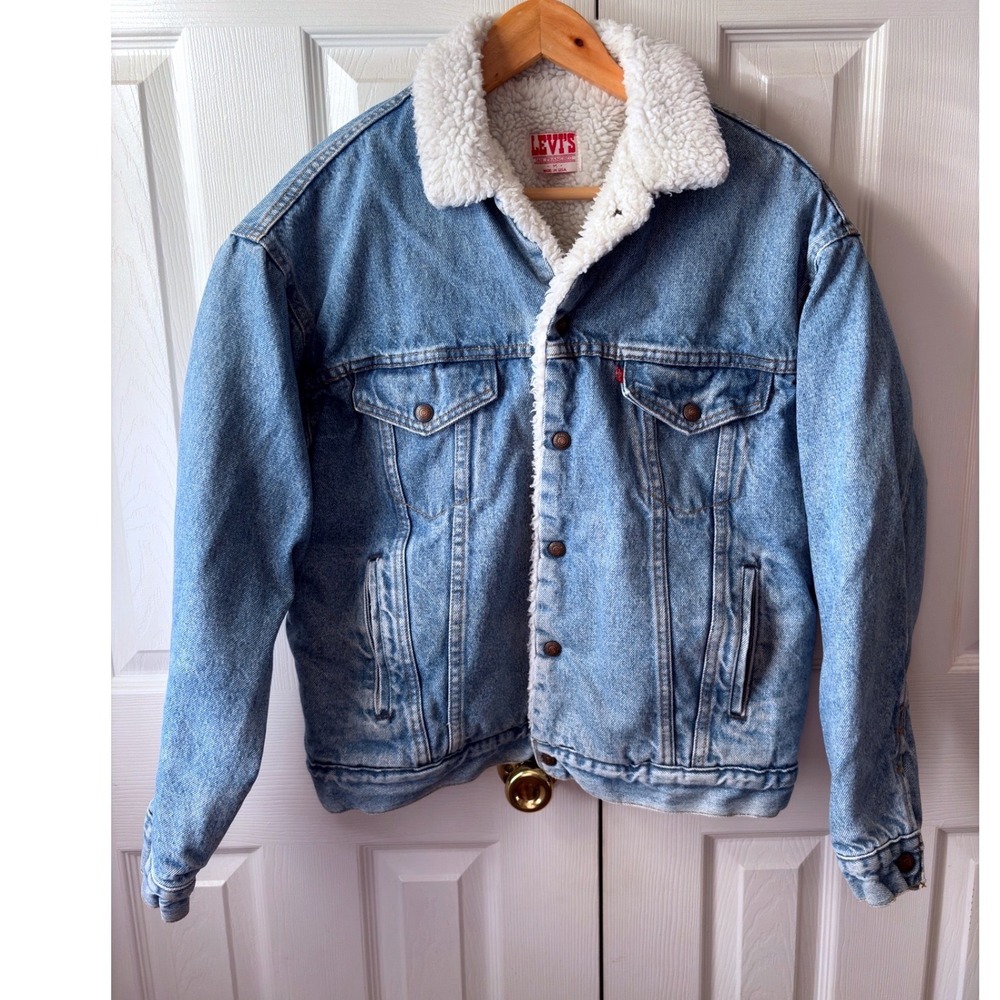 VINTAGE 80's Levi's Faux Sherpa Lined Medium Wash Faded Denim Trucker Jacket M